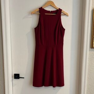White House Black Market Sleeveless A-Line Dress in Burgundy size 6